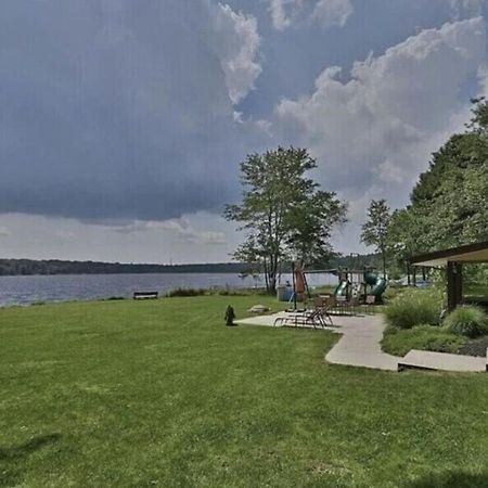 Hideaway - Lakehouse/Spa/Dock/ Pocono Summit Exteriör bild