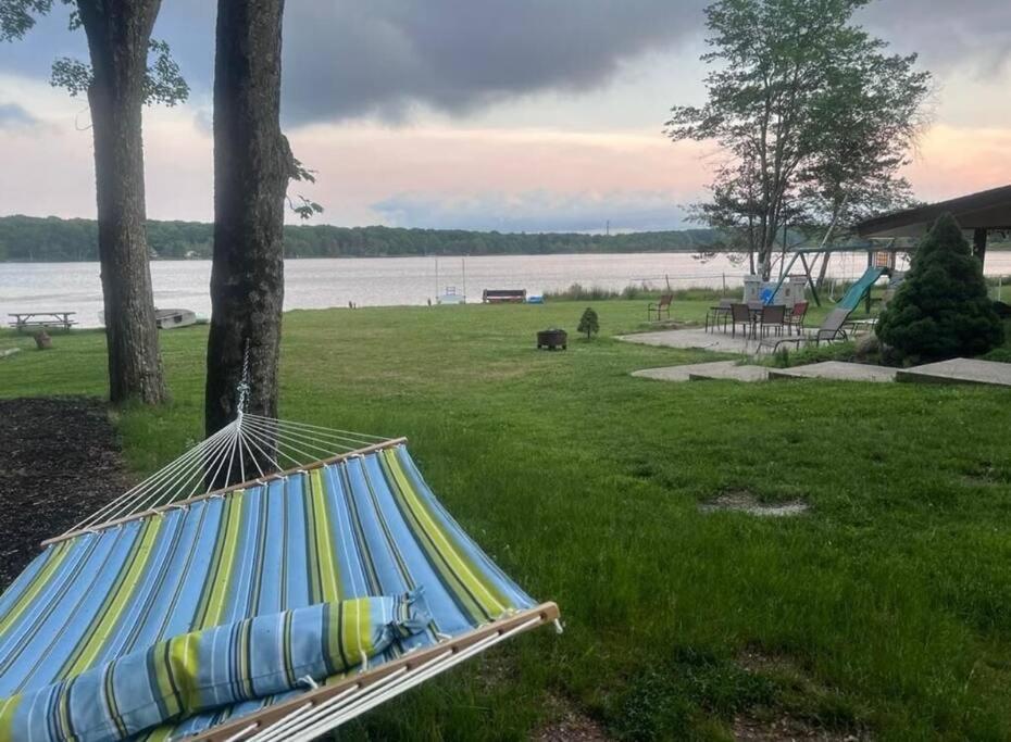 Hideaway - Lakehouse/Spa/Dock/ Pocono Summit Exteriör bild