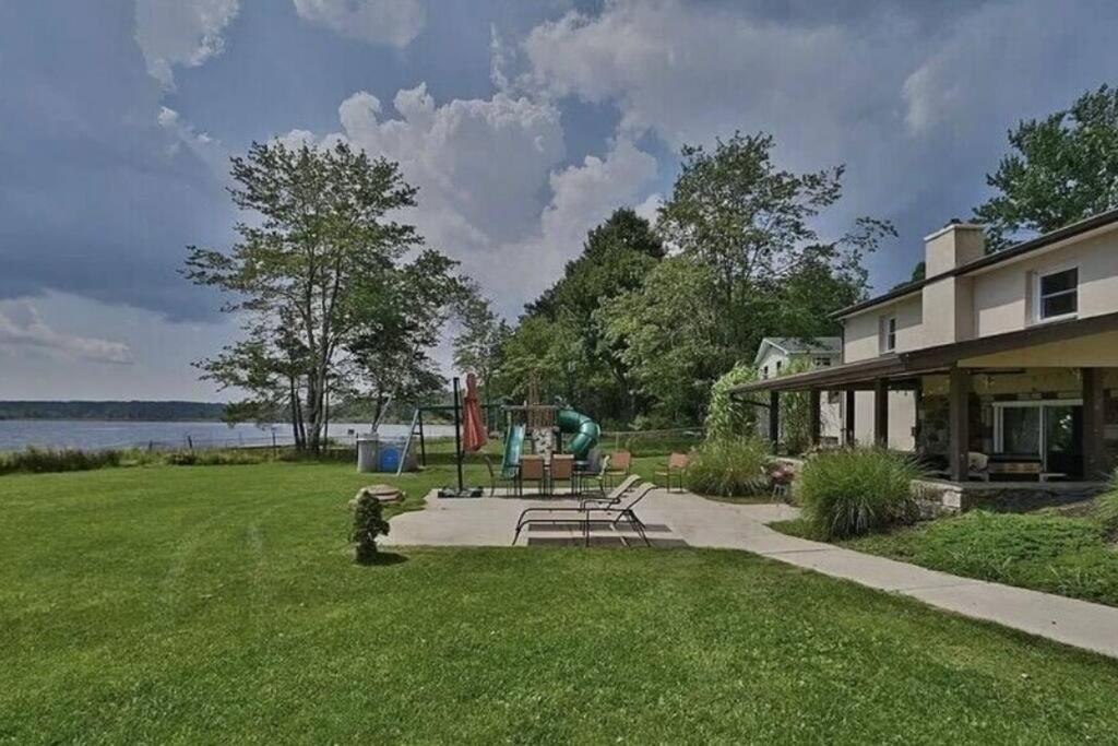 Hideaway - Lakehouse/Spa/Dock/ Pocono Summit Exteriör bild