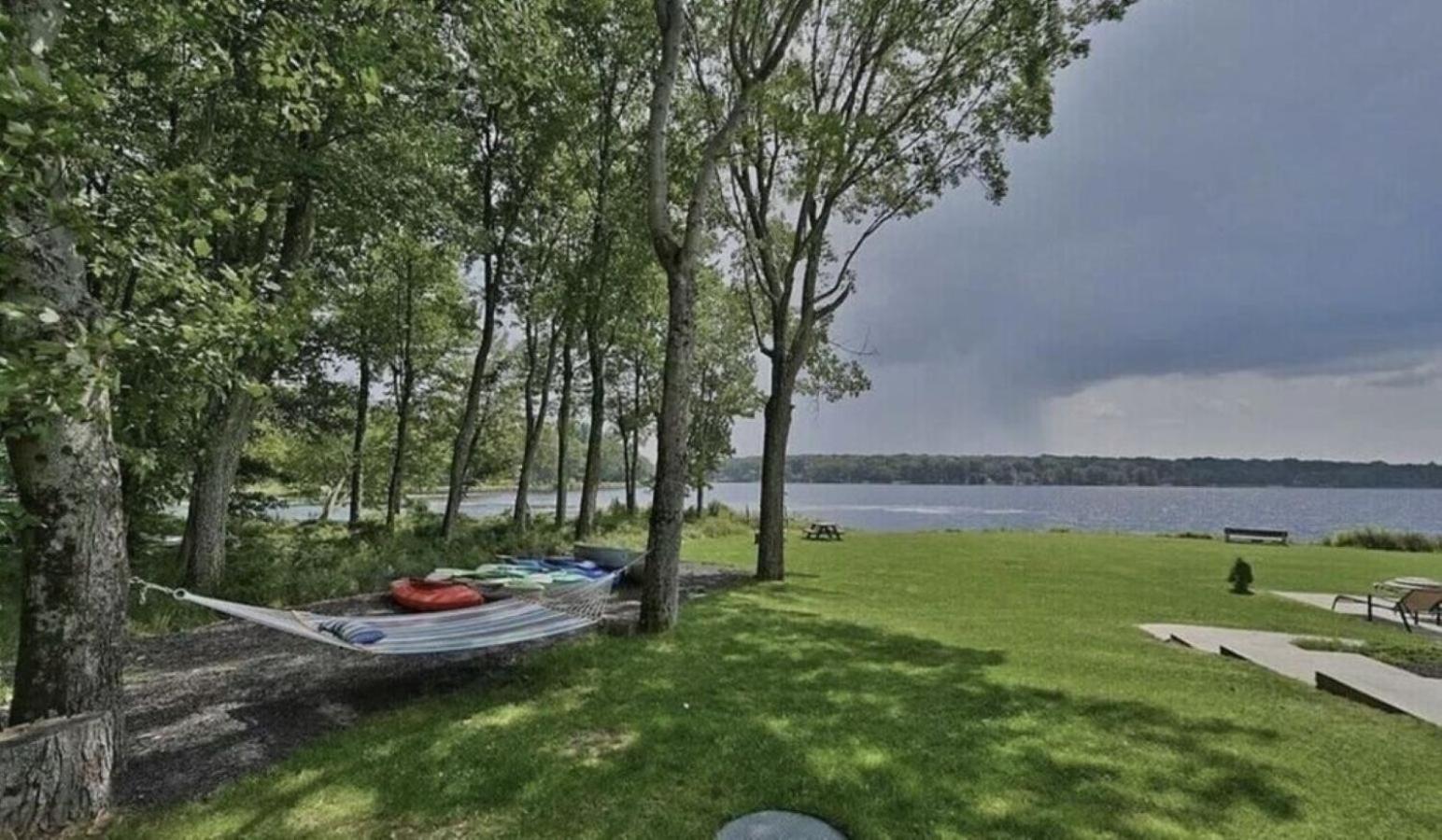 Hideaway - Lakehouse/Spa/Dock/ Pocono Summit Exteriör bild